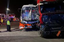 Una víctima mortal se registró tras el choque.