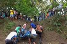 El cuerpo fue encontrado en un saco por la comunidad.