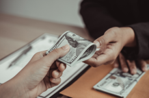 Conoce los detalles del pago del décimo cuarto sueldo en la Sierra y Amazonía.