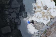 Hallan el cuerpo de la joven que se lanzó del puente de Guápulo