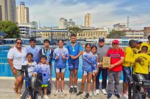 Los deportistas que participaron del Guayaquil Rowing Club.