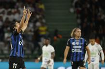 Michael Hoyos  de Independiente festeja su gol ante Once Caldas.