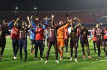 Liga de Quito se tomó el estadio Morumbí y celebran al ganar un partido de cuartos de final de la Copa Libertadores ante Sao Paulo
