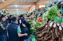 Controles en mercados durante el parto nacional en Ecuador