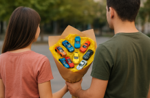 Regalar un ramo de Hot Wheels, una idea nacida en redes sociales.