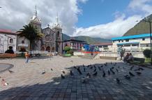 Baños de Agua Santa abandonado a causa de que turistas no viajan