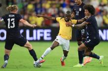 Amistoso Internaciona (15308094)