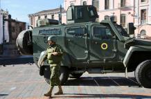 En Quito, se puede observar gran cantidad de personal militar por las calles.