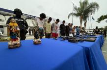 La Policía Nacional presentó las evidencias incautadas durante el operativo.