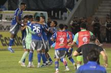 Emelec a pesar de los problemas sigue en Copa Ecuador.