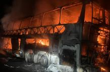INCENDIO BUS DE TRANS ESMERALDAS
