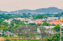 Sí hay feriado el viernes 31 de octubre, pero en un cantón de Ecuador.