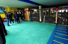 Quito: clausuran gimnasio donde se hacían peleas ilegales; murió un niño