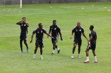 ESTADIO CAPWELL ENTRE (15434450)