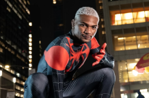 El peleador tricolor posó vestido del personaje de Marvel, Spiderman, previo a su pelea ante Sean Brady.