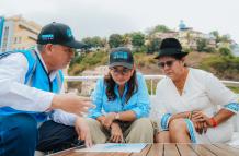 lourdes Tibán y Marcela Aguiñaga