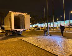 Los bloques estaban en un doble fondo en el techo del furgón.