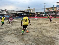 Los torneos en el ‘Bernabéu’ sirven para vivir momentos de confraternidad entre habitantes del norte de Guayaquil.