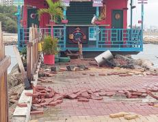 Los destrozos en Santa Elena por el oleaje.