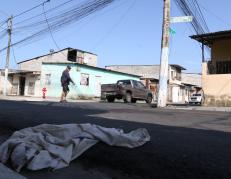 Cuatro personas fueron balaeadas en Las Malvinas.