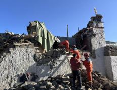 Un gran terremoto devastó el Tíbet.