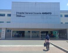 El hombre se encuentra en el Hospital Docente de Ambato.