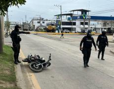 Durante el enfrentamiento un policía también resultó herido.