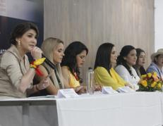 Candidato y candidatas a la vicepresidencia de Ecuador estuvieron en un debate.