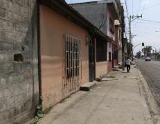 La vivienda, en Durán, tiene orificios provocados por impactos de proyectiles.