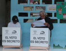 Las elecciones presidenciales se desarrollan este 9 de febrero en Ecuador.