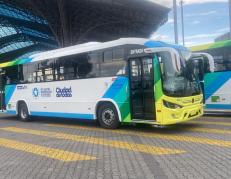 Ya llegaron los nuevos buses para la Troncal 4 de la Metrovía.