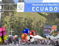 feriado día del trabajo 2025, dólar en Colombia, peso colombiano hoy, Rumichaca frontera Ecuador Colombia, productos sin impuestos Ecuador, qué llevar de Colombia, compras en Colombia, turismo Ecuador Colombia, aduana Ecuador Senae, lista productos deport