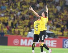Octavio Rivero puso el empate 1-1 ante River Plate.
