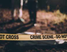 Una persona fue baleada en plaza comercial de Villa Club.