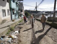 Calle Libertadores del barrio San Salvador, en Toctiuco, Quito