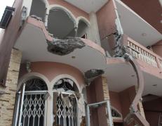 Una segunda casa fue blanco de artefacto explosivo en Samanes 2.