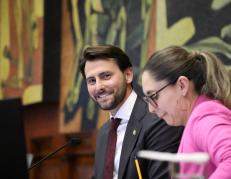 Niels Olsen es el presidente de la Asamblea Nacional del Ecuador.