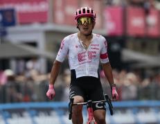 richard carapaz giro etapa 11