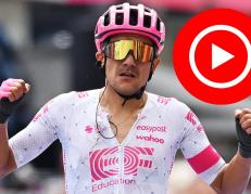 Richard Carapaz este jueves 22 va por la Etapa 12 del Giro de Italia.