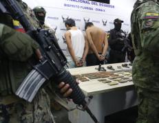 OPERATIVO EN FLOR DE BASTIÓN