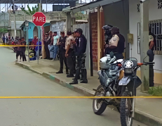 La escena del crimen en Esmeraldas, donde le quitaron la vida a un hombre.
