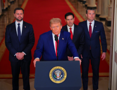 El presidente de Estados Unidos, Donald Trump, pronuncia un discurso a la nación en la Casa Blanca