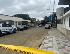 La Policía acordonó el área para iniciar las investigaciones.