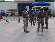 Sujeto salió de la cárcel de Esmeraldas y lo esperaban con balas.