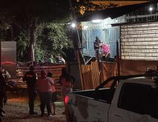 La Policía llegó al lugar a levantar el cuerpo.