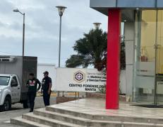 Los restos fueron trasladados al Centro Forense de Manta.