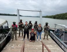 detenido en el oro