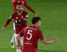 Manchester United empató en el segundo tiempo, pero cayó en penales.