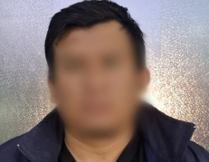 El sospechpsp guardaba la droga en el gallinero.