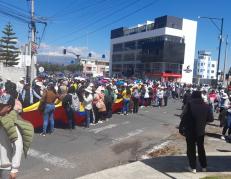 La UNE alerta que maestros reciben llamadas y mensajes para participar en movilizaciones de respaldo al Gobierno.